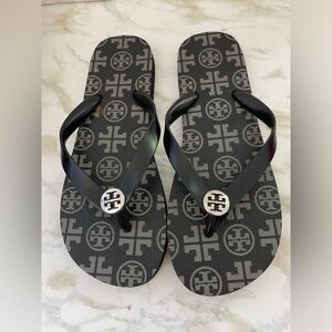 Tory Burch flip-flops size 7